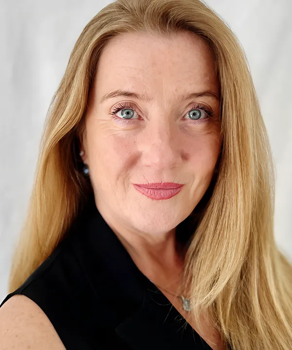 Susan Gardner, Aujan Coca-Cola
